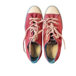 Hot pink suede converse. Unisex. Size 9 women. Size 7 men.